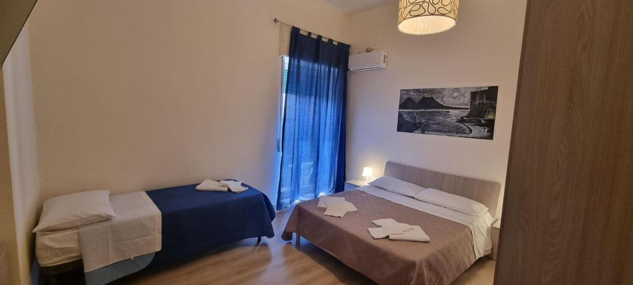 Keira House Napoli Hotel ภายนอก รูปภาพ