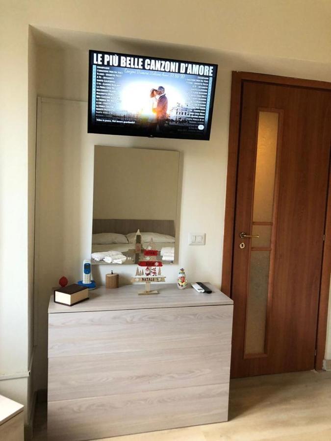 Keira House Napoli Hotel ภายนอก รูปภาพ