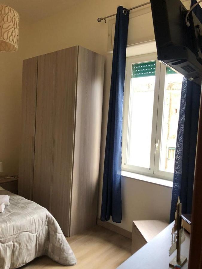 Keira House Napoli Hotel ภายนอก รูปภาพ