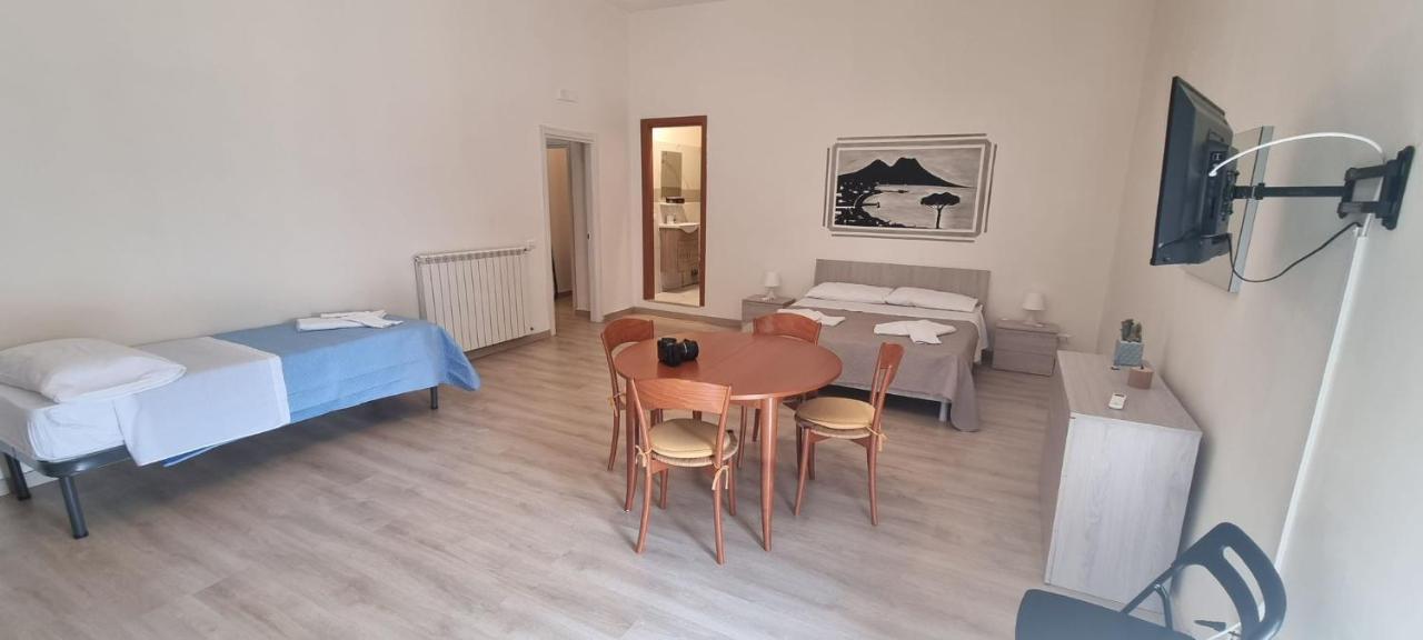 Keira House Napoli Hotel ภายนอก รูปภาพ