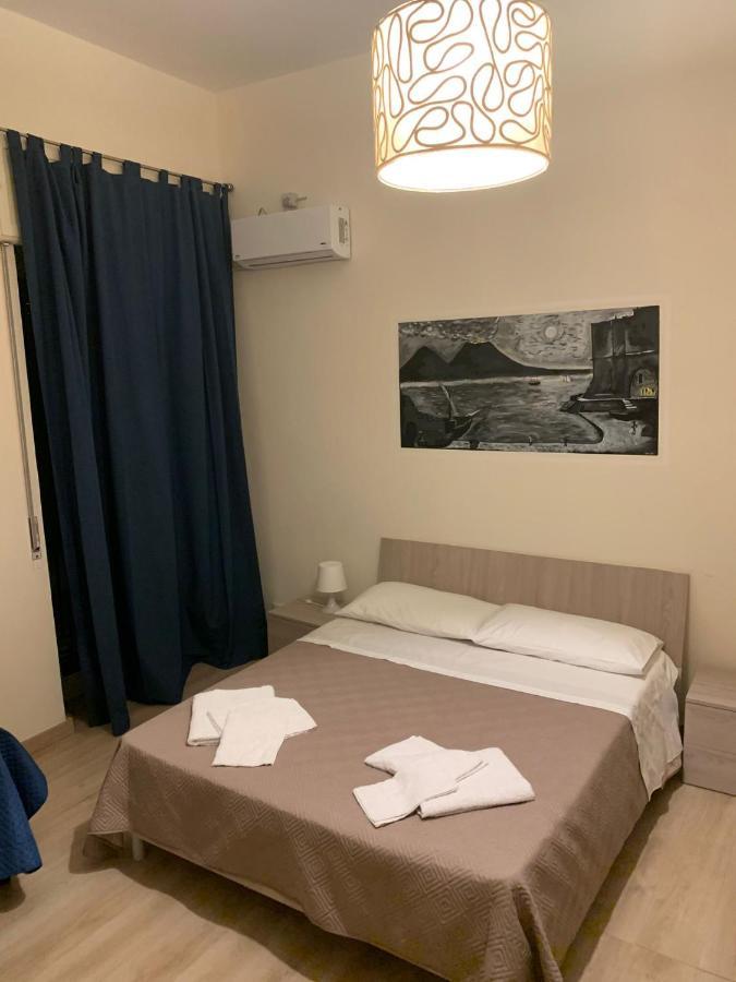 Keira House Napoli Hotel ภายนอก รูปภาพ