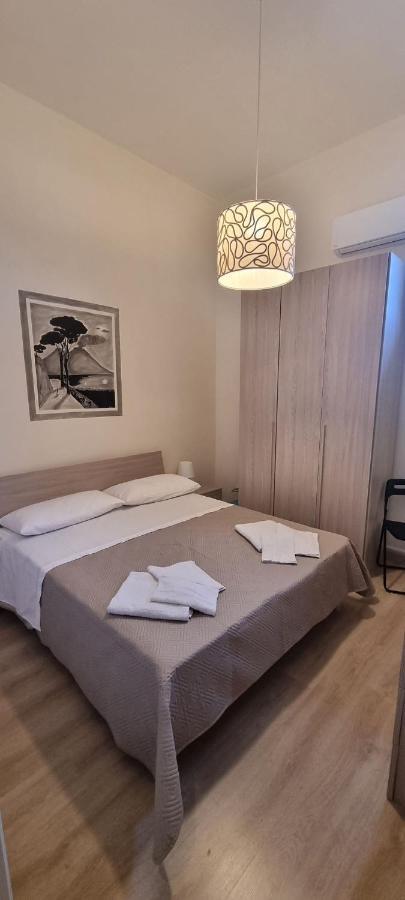 Keira House Napoli Hotel ภายนอก รูปภาพ