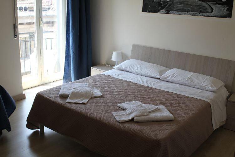 Keira House Napoli Hotel ภายนอก รูปภาพ