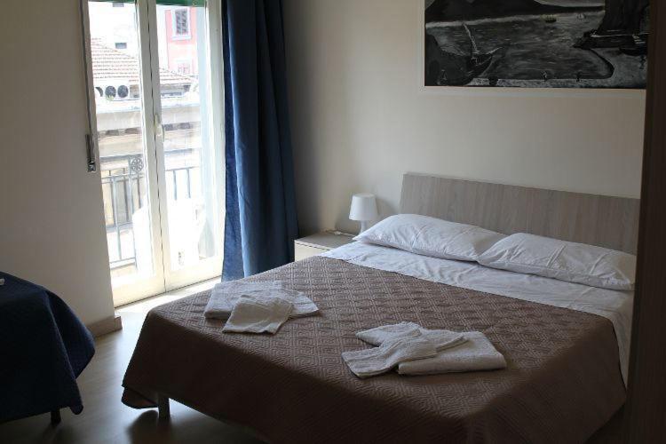Keira House Napoli Hotel ภายนอก รูปภาพ