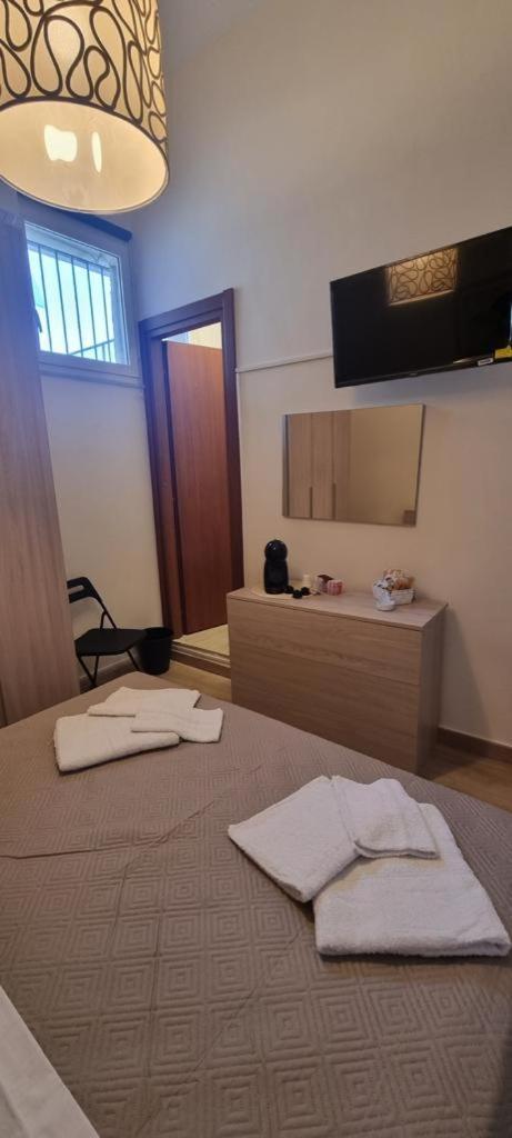 Keira House Napoli Hotel ภายนอก รูปภาพ